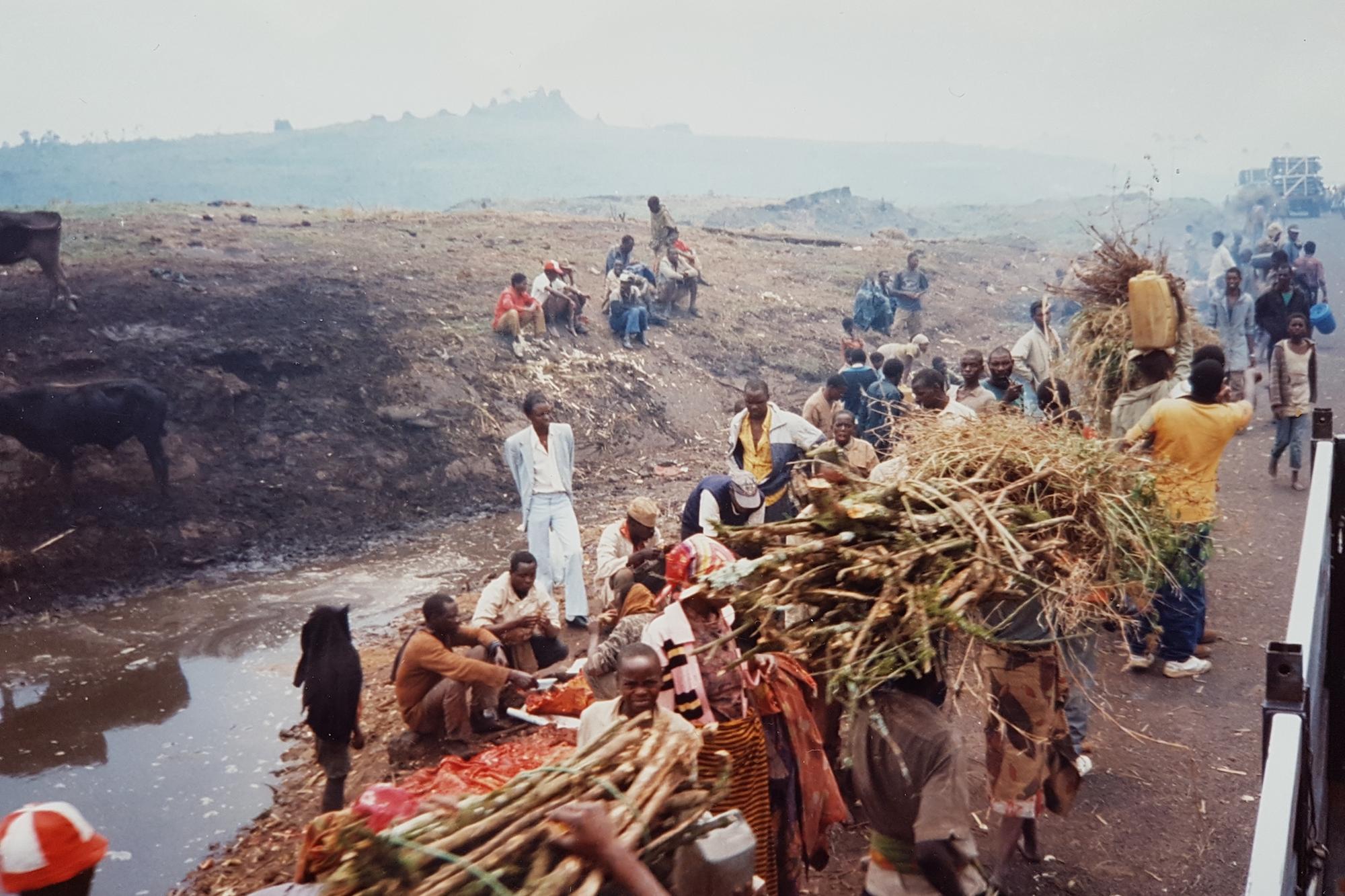 Endlos waren 1994 die Trecks geflüchteter Menschen, die aus Ruanda in das Flüchtlingslager im Kongo kamen.