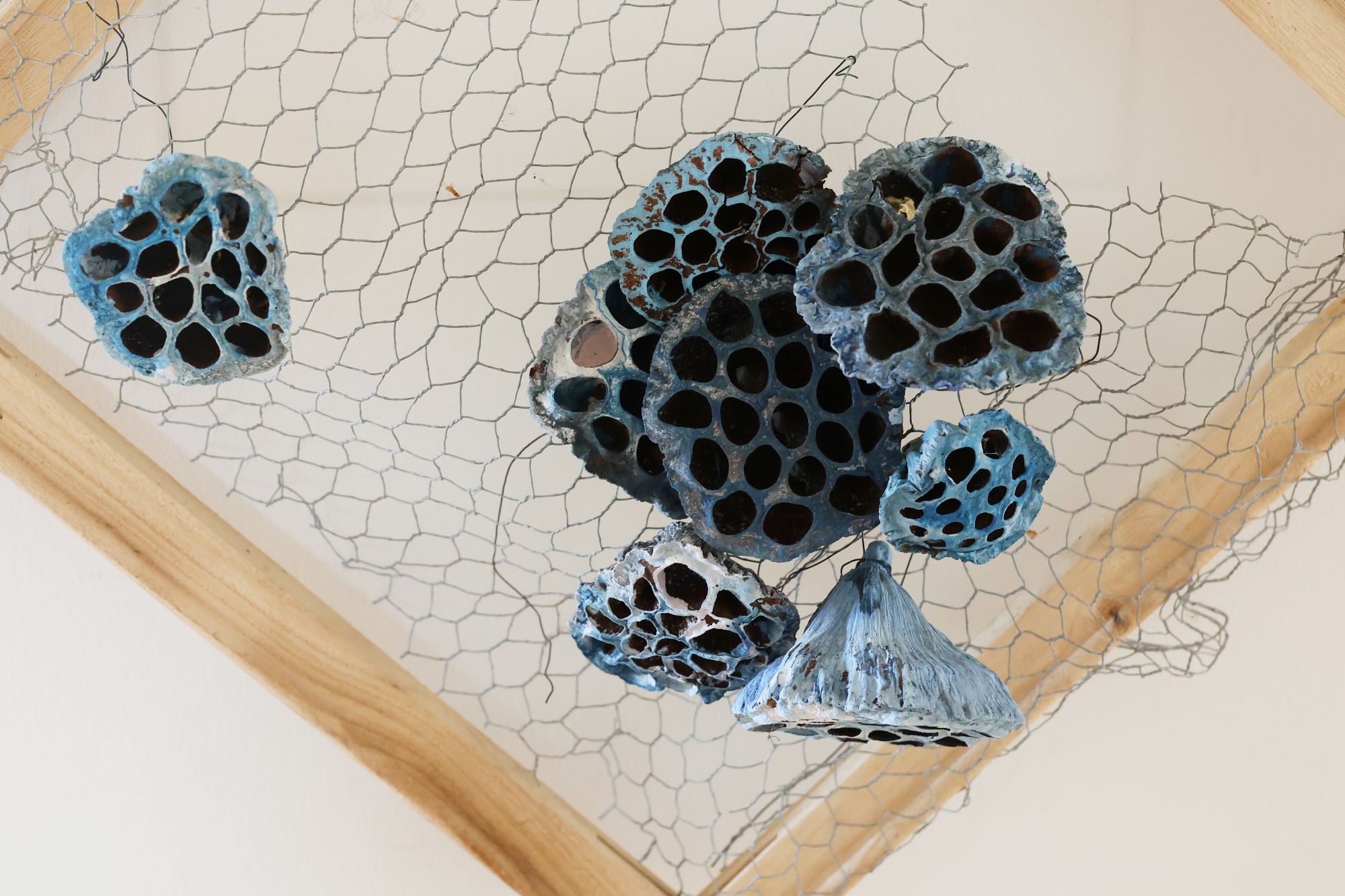 Eine Vielfalt  an Farben zeichnet Gansers Werke aus. (c) Bistum Aachen/Andreas Steindl