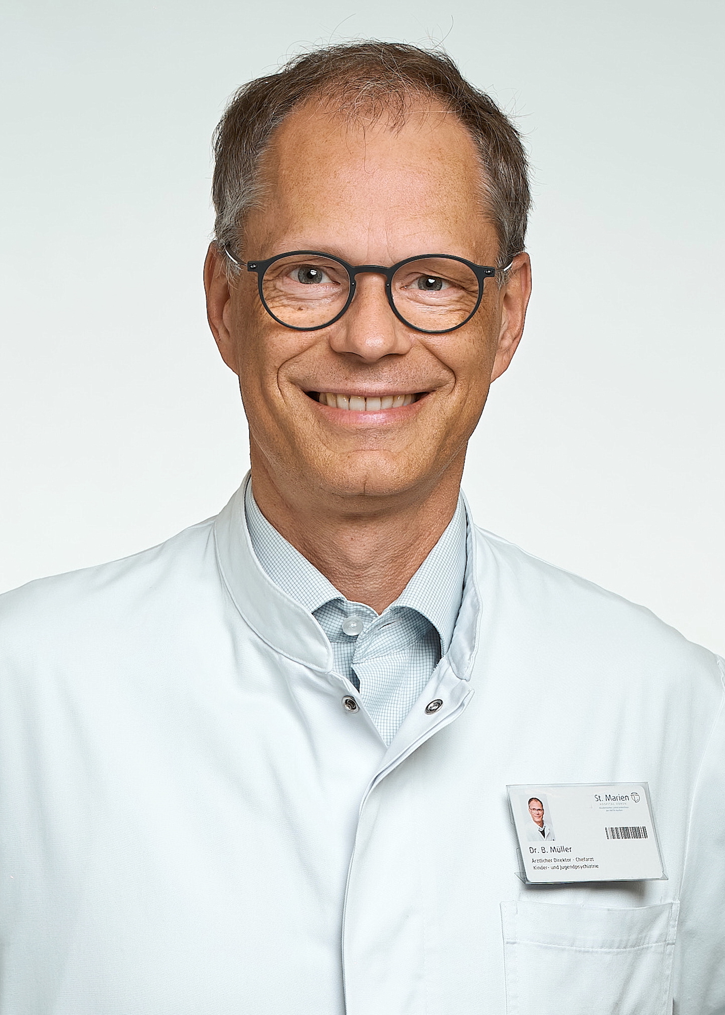 Dr. Bodo Müller ist Facharzt für Kinder- und Jugendpsychiatrie  und Psychotherapie am St-Marien-Hospital  der Josefs-Gesellschaft in Düren-Birkesdorf. (c) Josefs-Gesellschaft