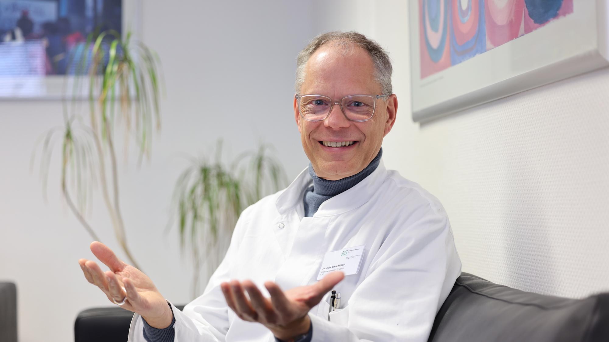 Dr. Bodo Müller ist Chefarzt der Kinder- und Jugendpsychiatrie, Psychosomatik und Psychotherapie am St.-Marien-Hospital Birkesdorf. (c) Stephan Johnen