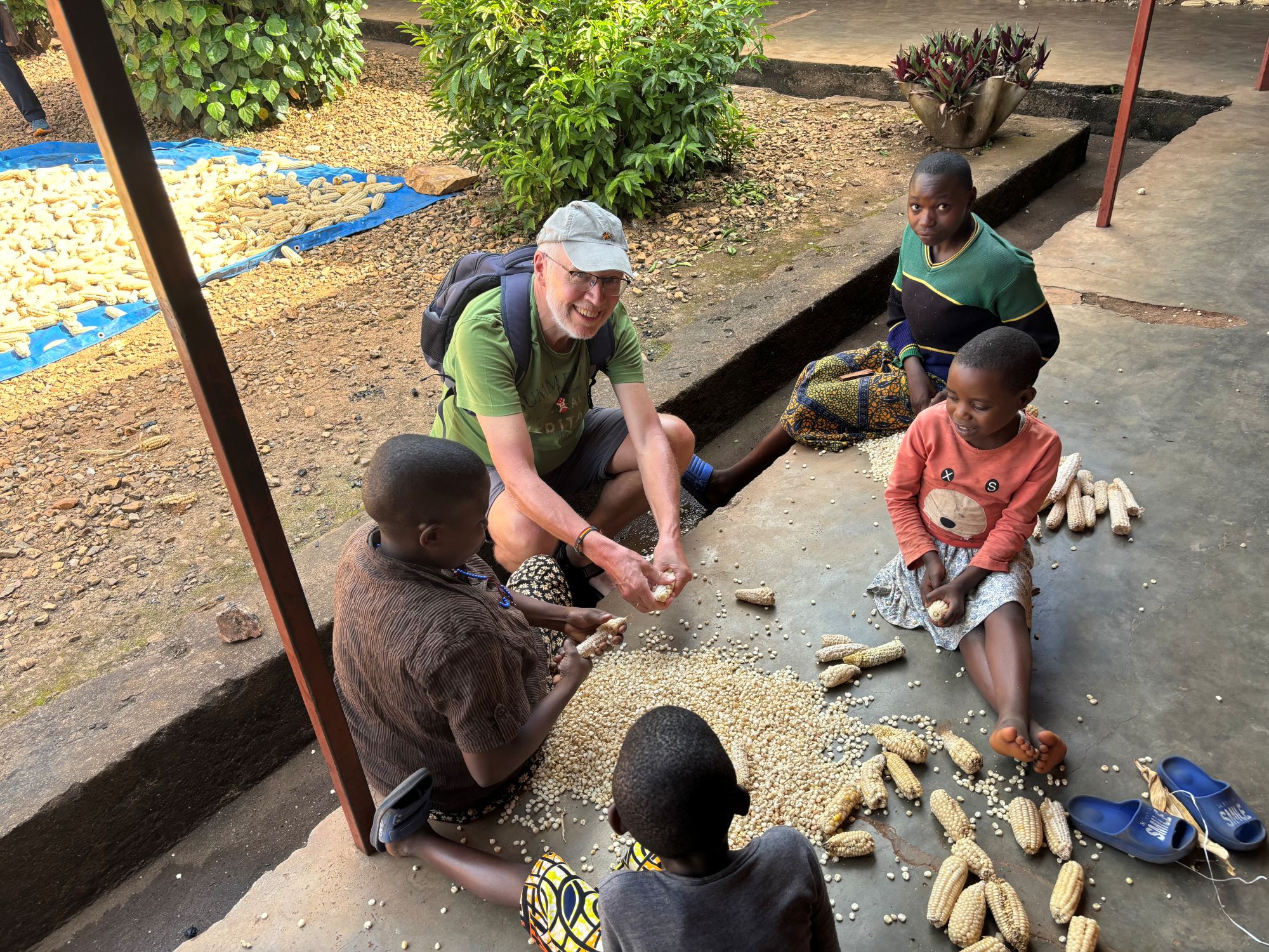 Regelmäßig besucht Friedhelm Leven die Projekte der Vereine, in denen er sich engagiert. (c) Friedhelm Leven