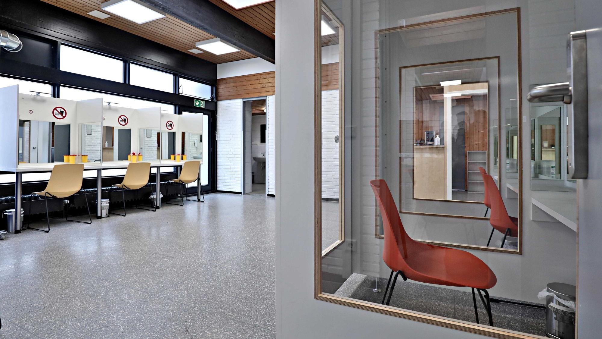 Seit fast drei Jahren besteht das Drogenhilfezentrum an der Schwertstraße in Krefeld. (c) Dirk Jochmann