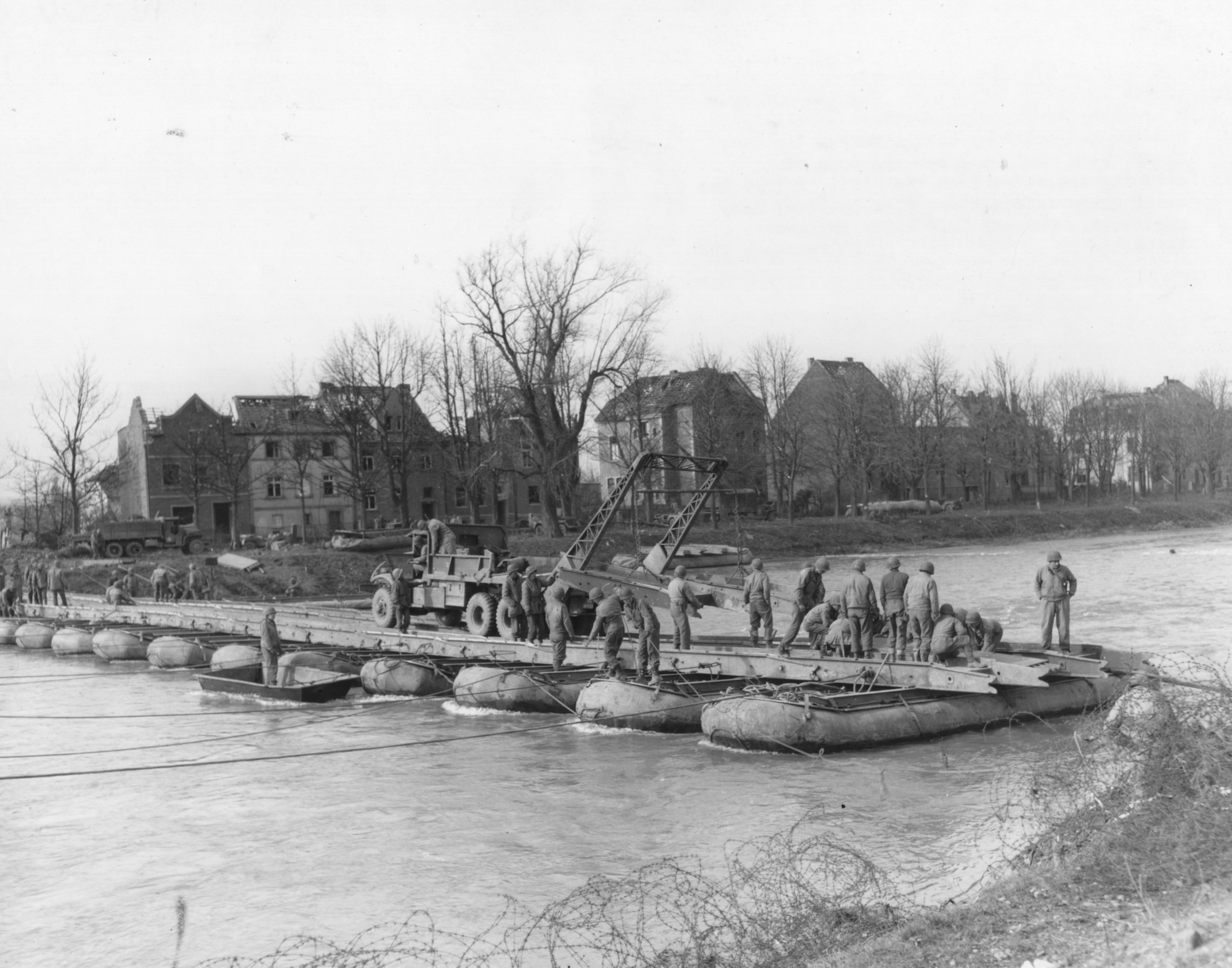 Rurüberquerung der Alliierten bei Düren (c) Stadt- und Kreisarchiv Düren