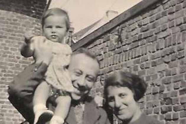 Alwin und Selma Gottschalk mit ihrer Tochter Dina 1934