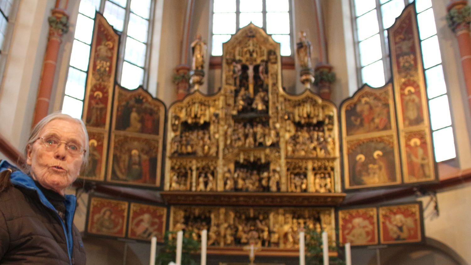 Einem von 13 unerforschten Antwerpener Schnitzaltären der Region hat sich Margret Peek-Horn angenommen. (c) Dorothée Schenk