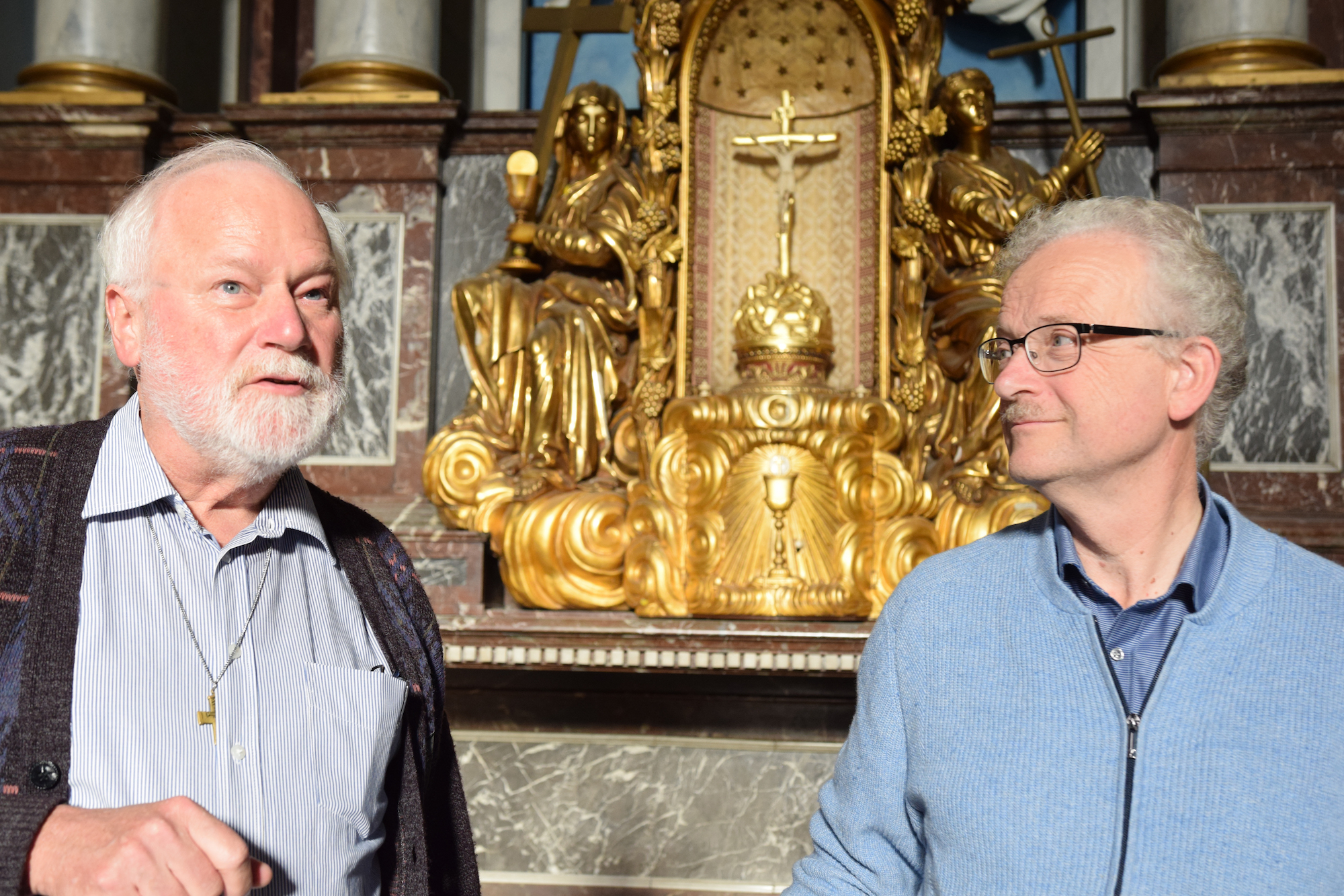 Zwei, die sich über die Gestaltung kirchlichen Lebens Gedanken machen: Pater Henk Erinkveld (l.) und der Theologe Paul Wennekes. (c) Thomas Hohenschue