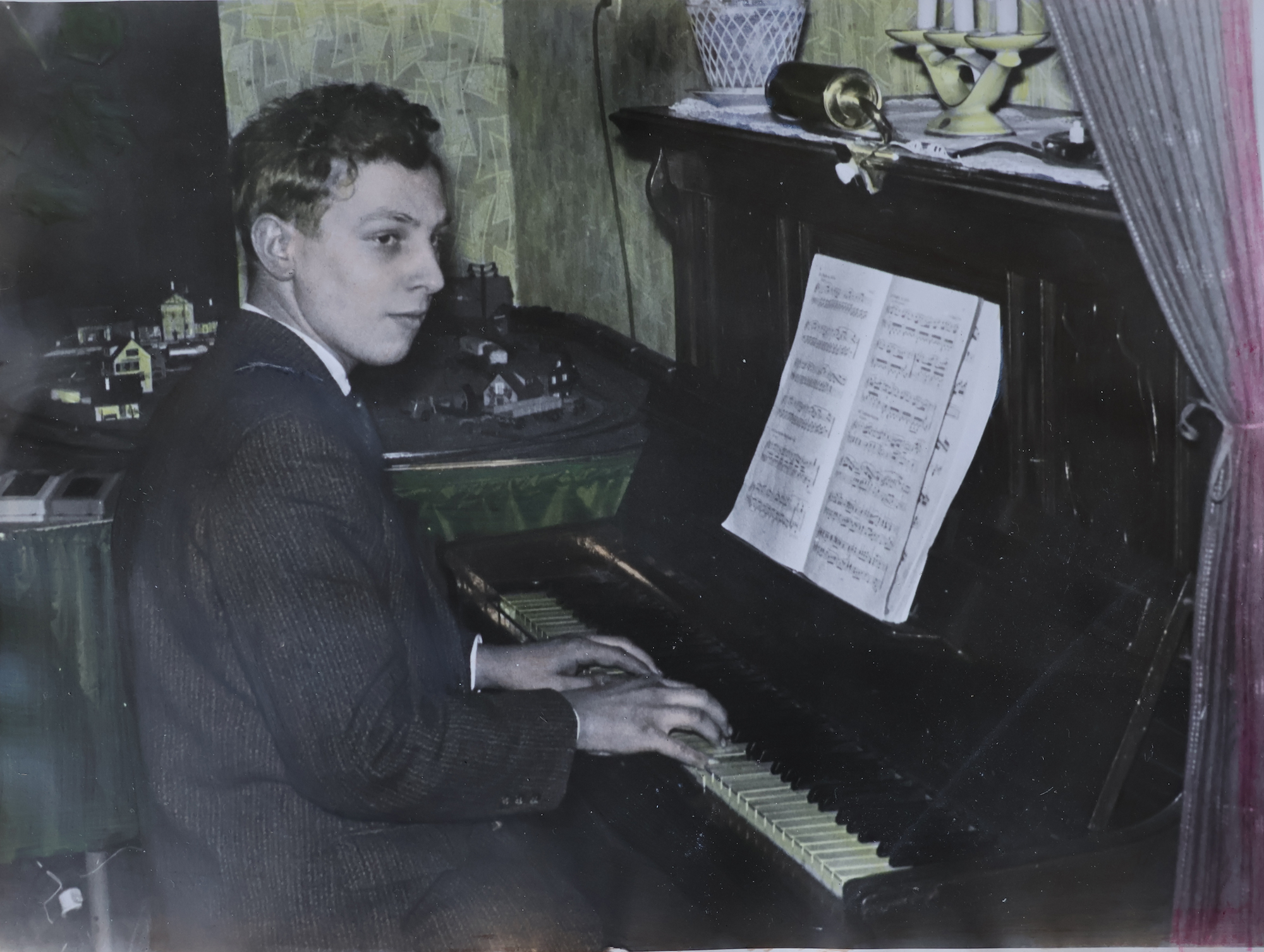 Als 16-Jähriger beginnt Martinett mit dem Klavierspielen und parallel mit dem Orgelunterricht. (c) privat