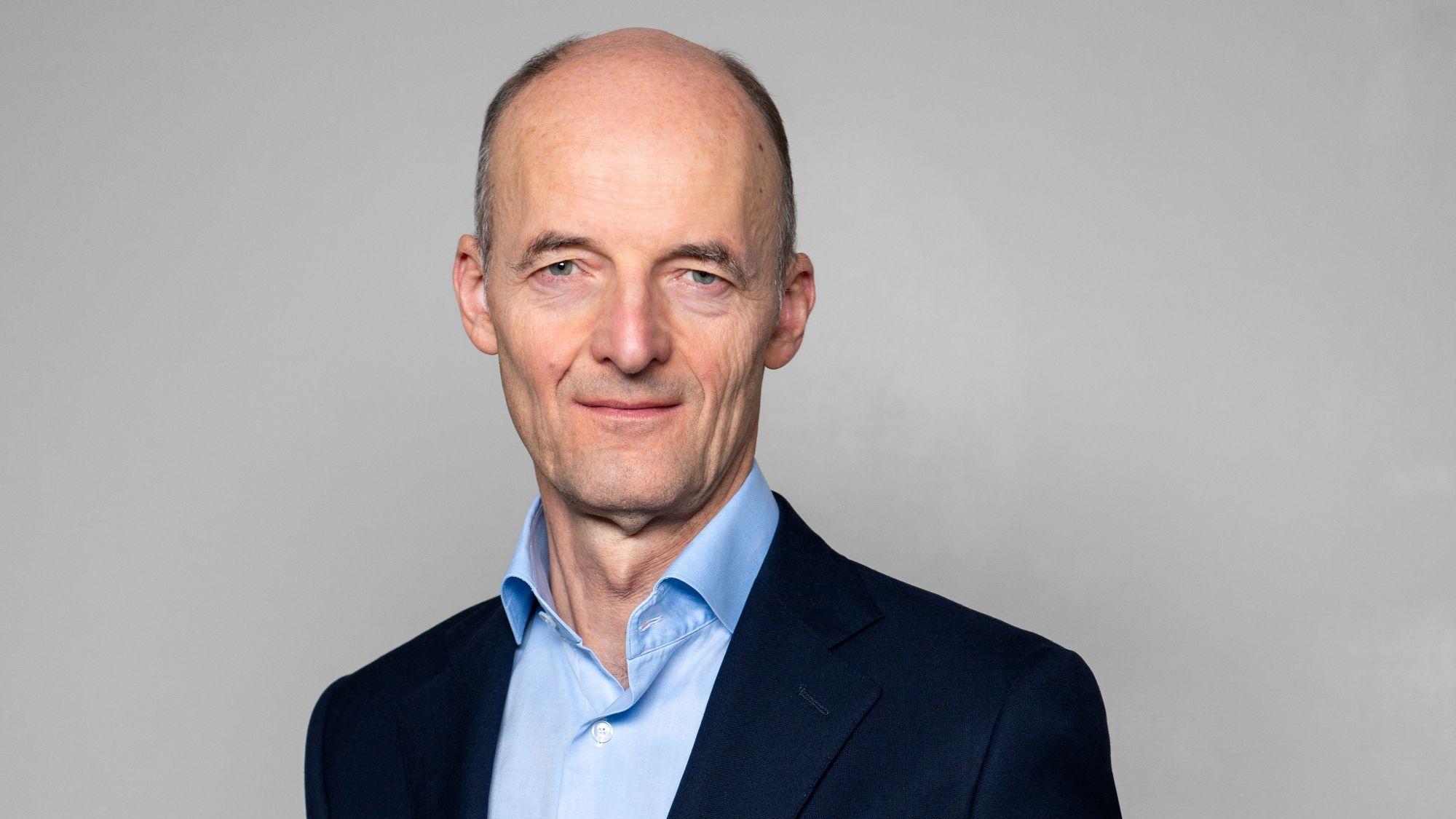 Hält Kirche für einen wichtigen Pfeiler des Zusammenlebens: Dr. Hans Bellstedt. (c) James Simon