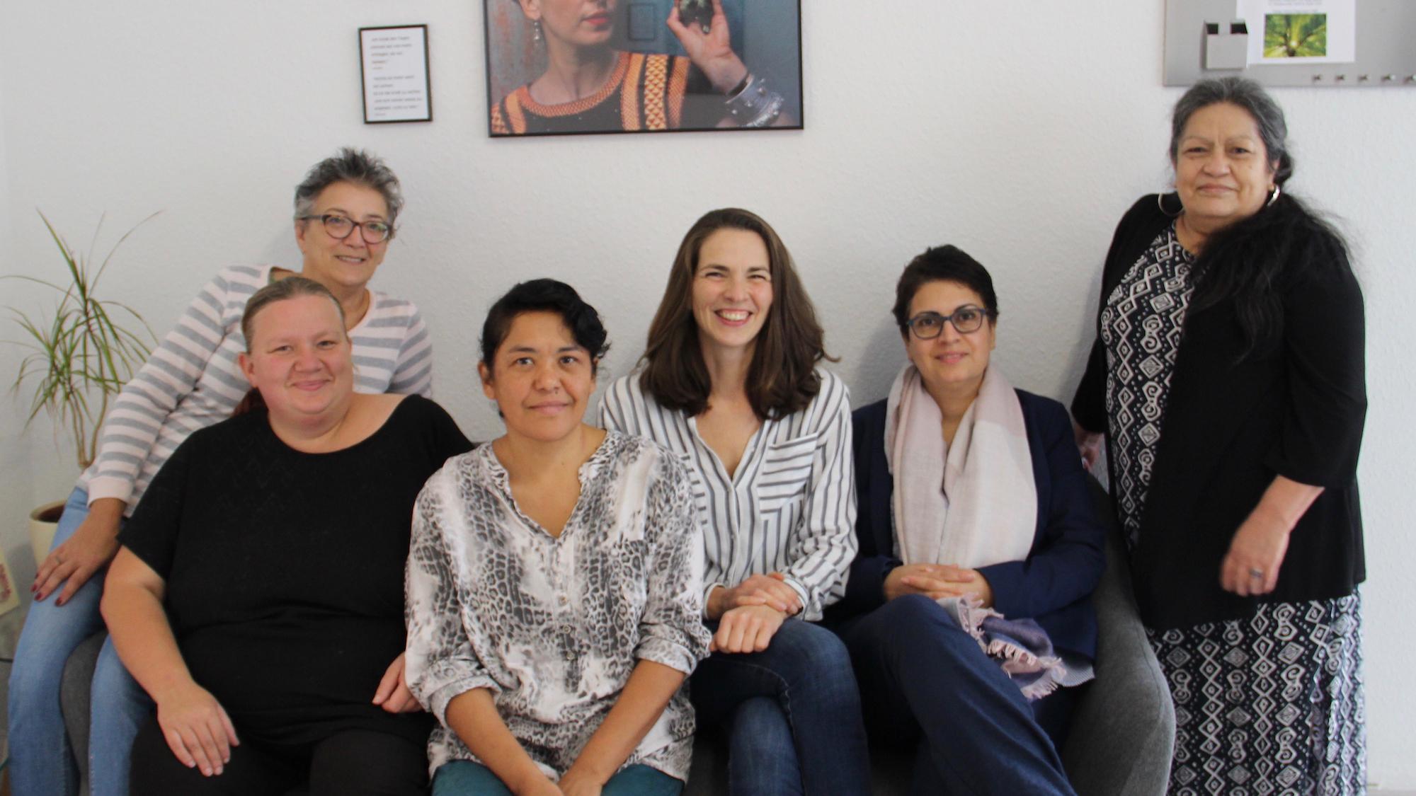 Starkes Team: Projektleiterin Melanie Kohnen (3. von rechts) mit einigen ihrer Frauen. (c) Andrea Thomas