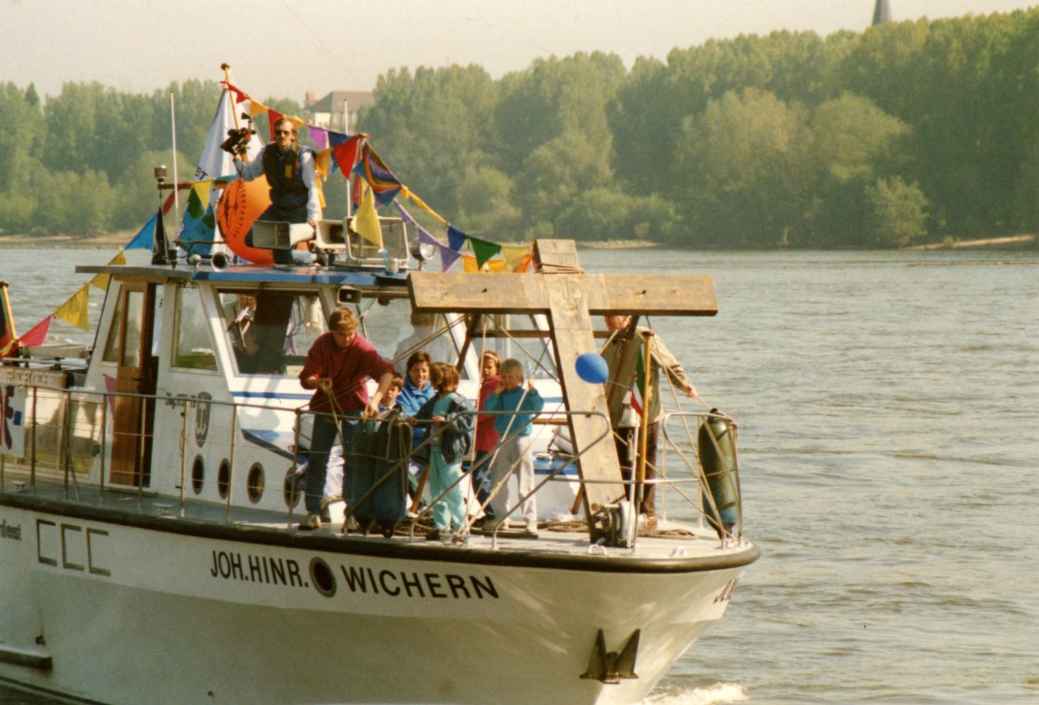 Friedenskreuz Rhein (c) privat