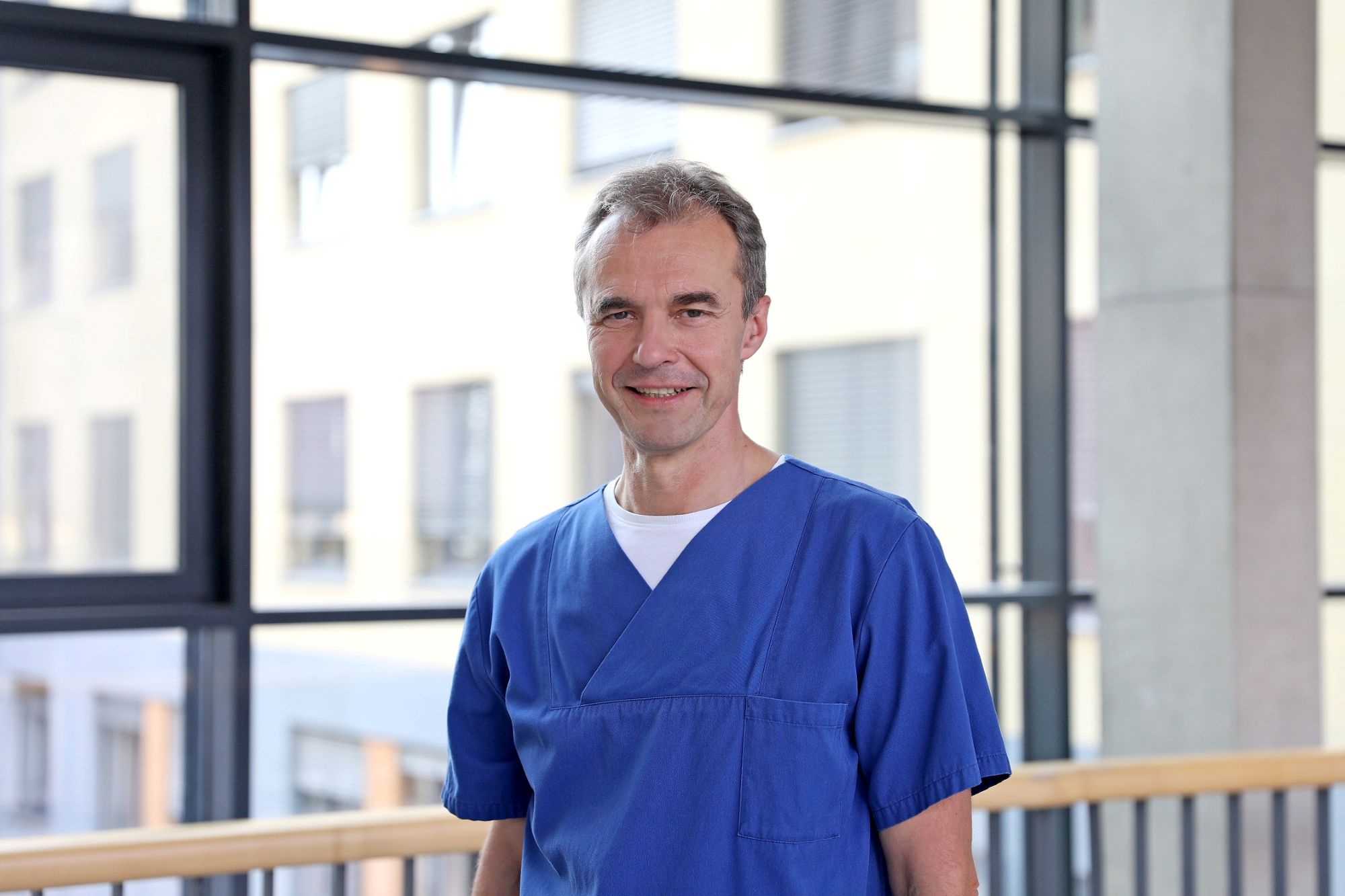 Hilft neuem Leben auf die Welt: Professor Michael Friedrich. (c) Helios Klinikum Krefeld