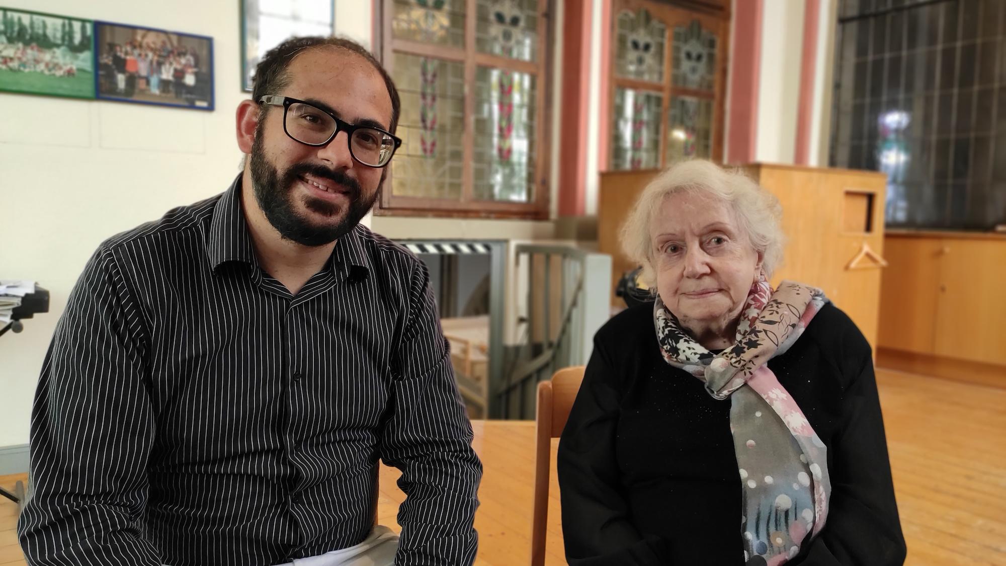 Früher Lehrerin und Schüler, heute Freunde – Montserrat Torrent besuchte den Viersener Kirchenmusiker nun an seiner Wirkungsstätte. (c) Ann-Katrin Roscheck