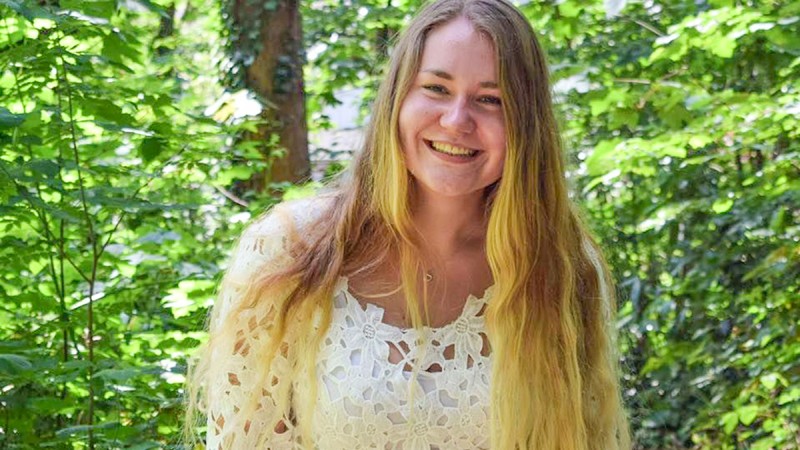 Hannah Kämmerling möchte Sonderpädagogin werden. In Afrika bereitet sie sich darauf vor. (c) privat