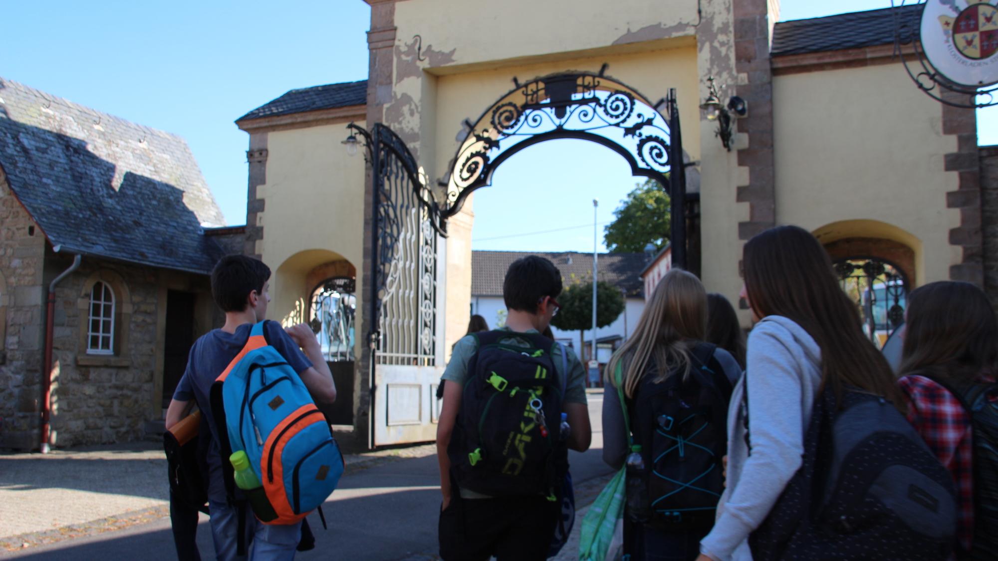 Rund 700 Schülerinnen und Schüler besuchen das Gymnasium in Steinfeld. (c) Dorothée Schenk