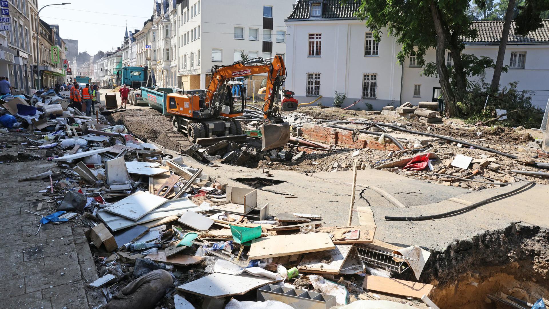 Bilder zerstörter Heimat tragen die Menschen auch in sich. (c) Bistum Aachen/Andreas Steindl