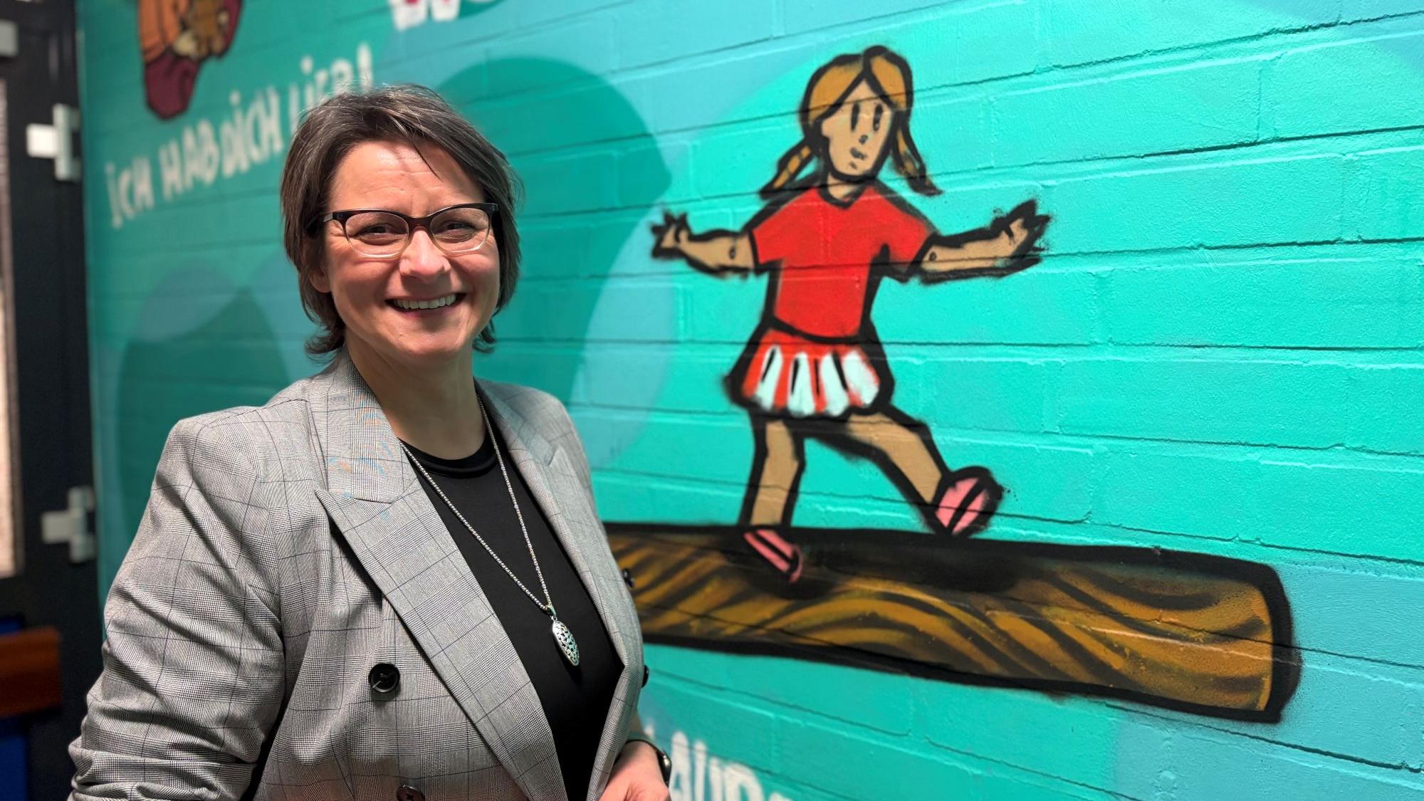 Iris Neumann-Küppers und ihr Team beim SKF helfen Kindern, Jugendlichen und Frauen, Wege aus schwierigen familiären Situationen zu finden. (c) Garnet Manecke