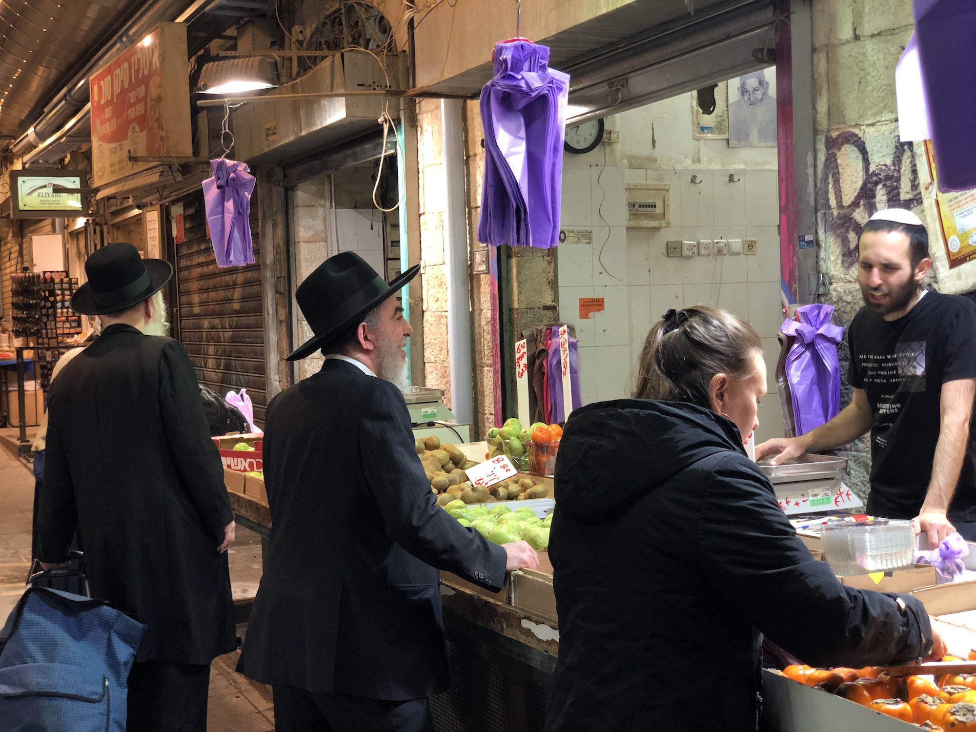 Das alltägliche Leben in Jerusalem – abseits der bekannten touristischen Sehenswürdigkeiten – ganz besonders das ist es, was Stefan Gödde vorstellt, auch in seinem Buch über Rom. (c) Polyglott/Stefan Gödde