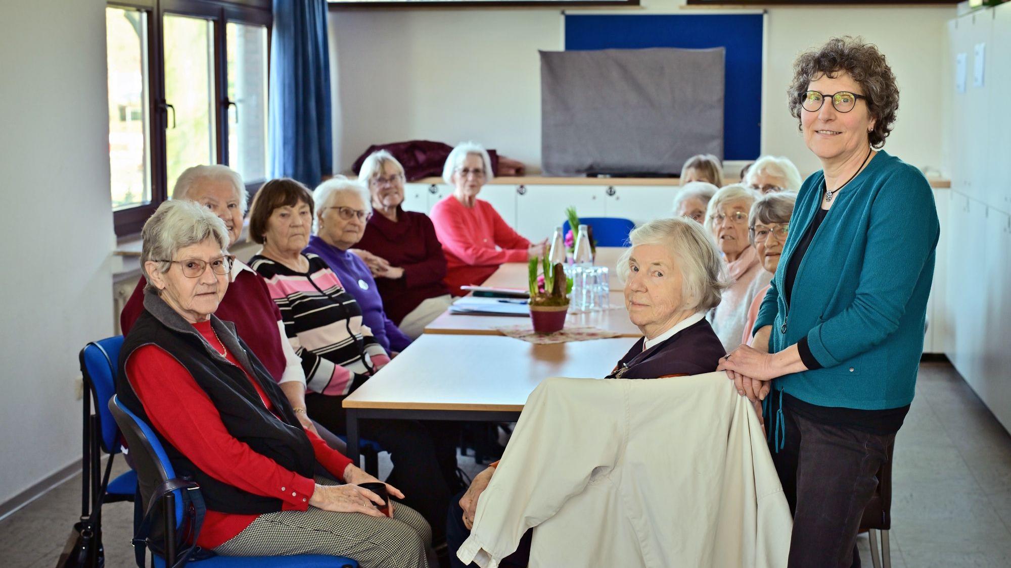 Eine „neugierige und aktive Gruppe“: In diesem Jahr wird der Frauengesprächskreis St. Michael Lindental 50 Jahre alt. (c) Andreas Bischof