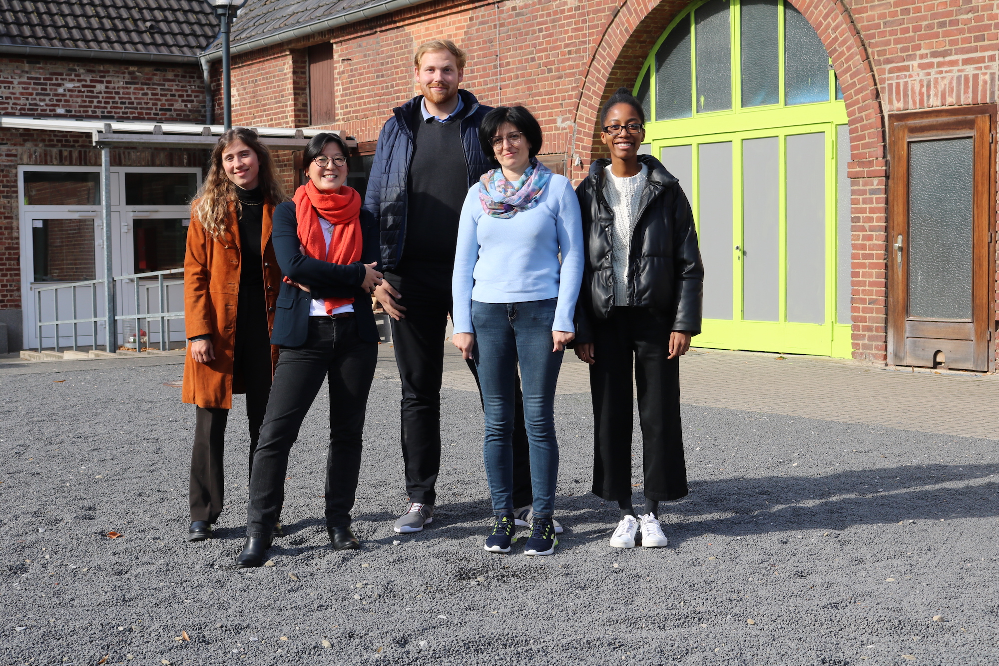 Philipp Mülheims und Na Young Shin-Vogel stellten das neue Stipendiaten-Projekt an Haus Overbach vor. (c) Mira Otto