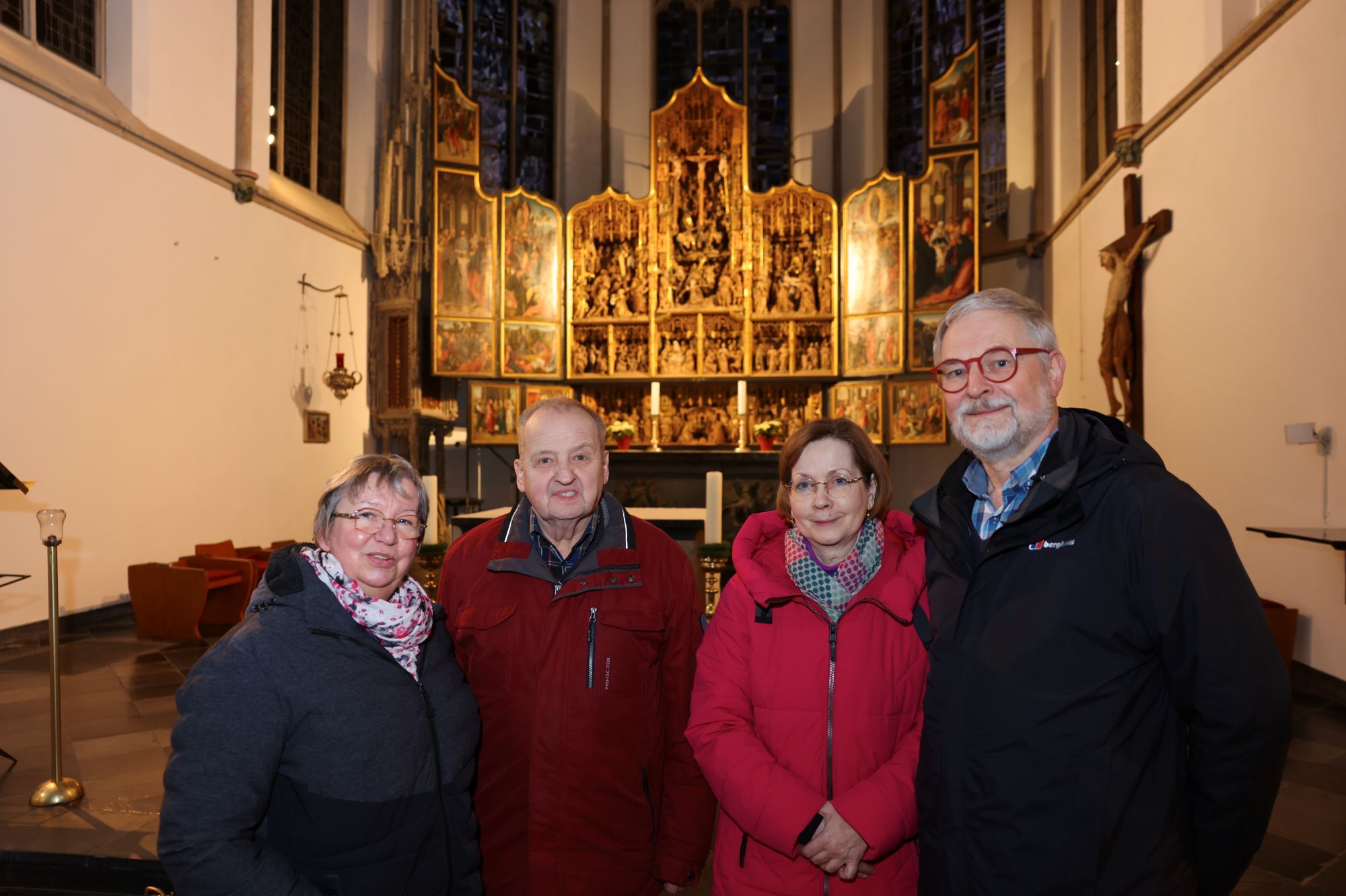 Gabriele Josch-Mehnen (von links), Alfons Batsch sowie Gabriele und Karl-Leo Gerards begleiten seit Jahren die Projekte in St. Martinus. (c) Stephan Johnen