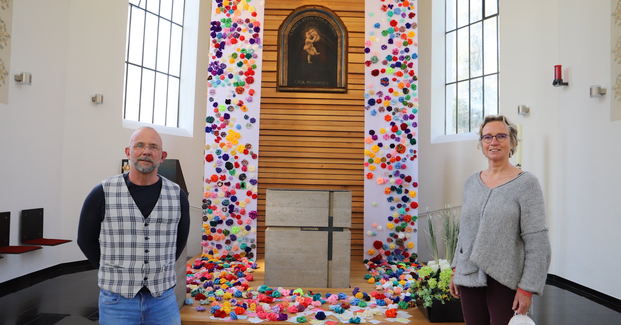 Eine Rose ist eine Rose … KirchenZeitung für das Bistum Aachen
