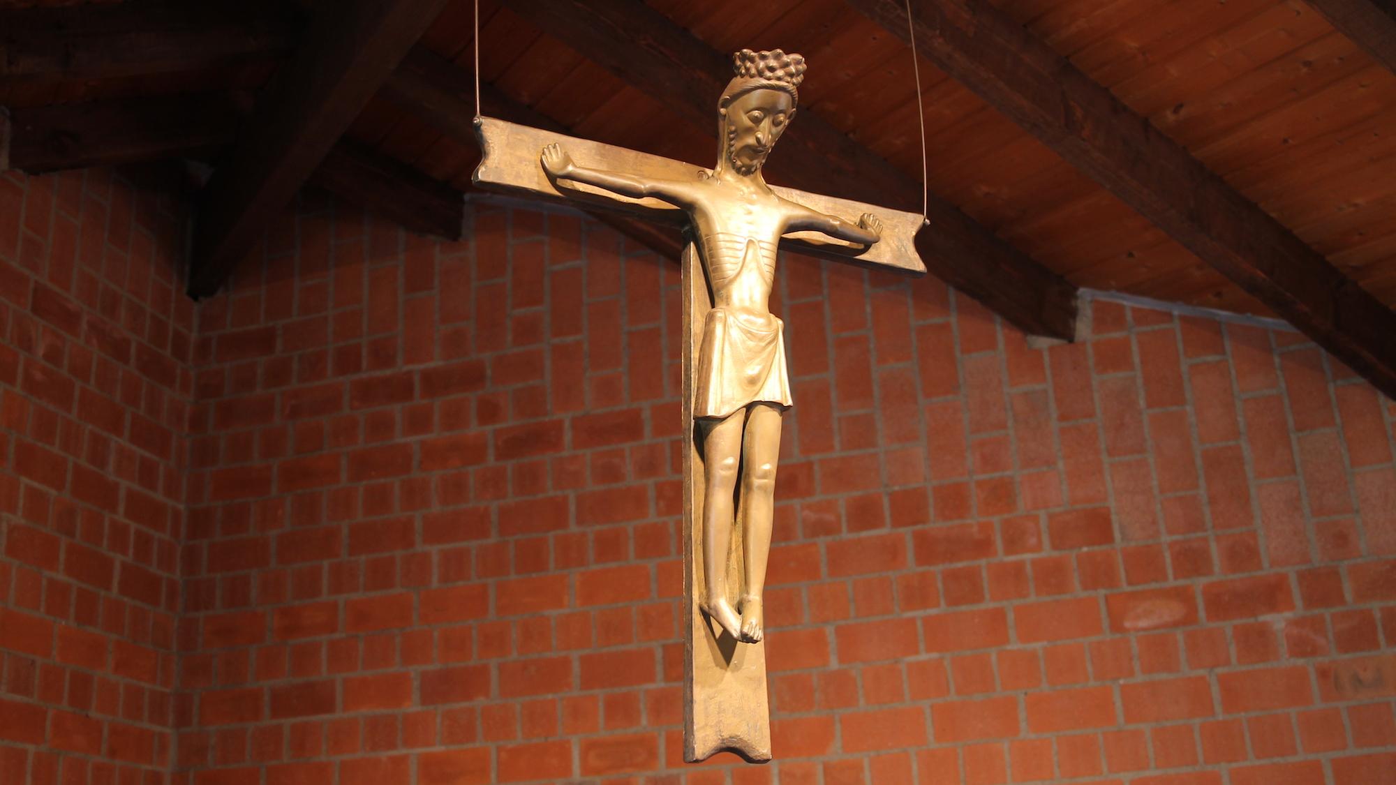 Das Kreuz von Ewald Mataré war ein Geschenk an die Gemeinde. (c) Kathrin Albrecht