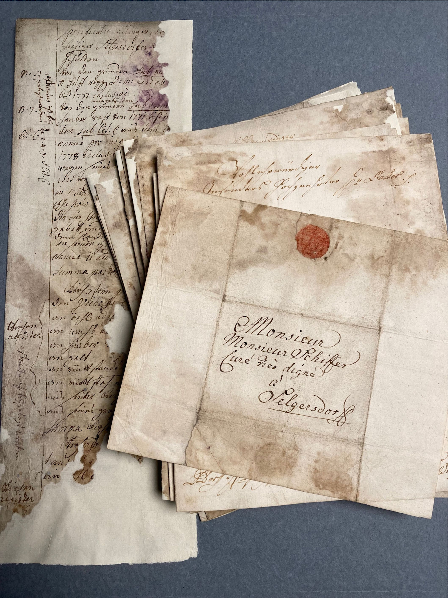 Korrespondenz gehörte ebenfalls zu den Archivalien, die aufbereitet und katalogisiert wurden. (c) Bistum Aachen/Anja Klingbeil