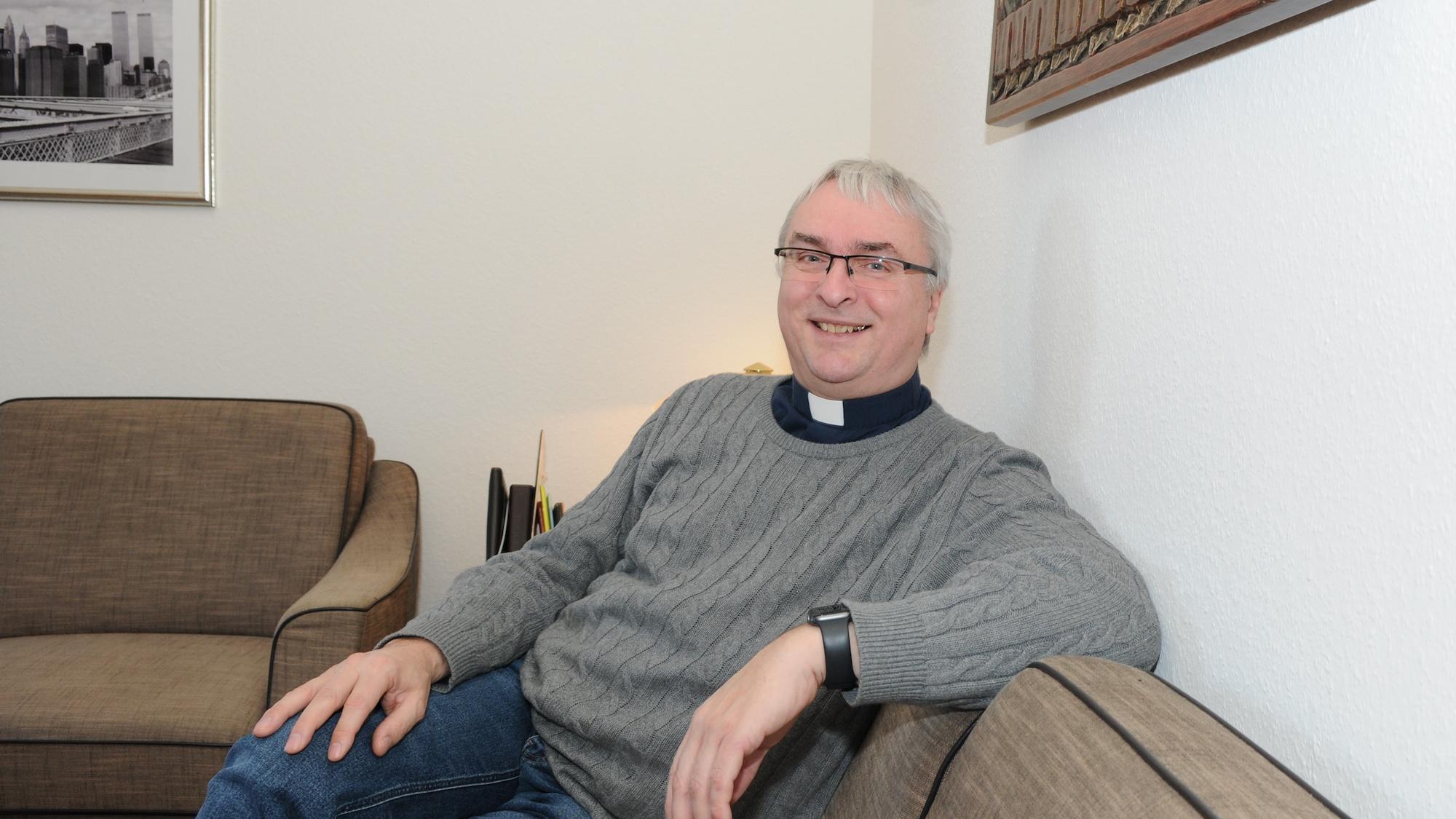 Pfarrer Roland Bohnen leitet die Gemeinschaft der Gemeinden St. Servatius Selfkant mit acht Kirchengemeinden und einer Kapellengemeinde. (c) Garnet Manecke