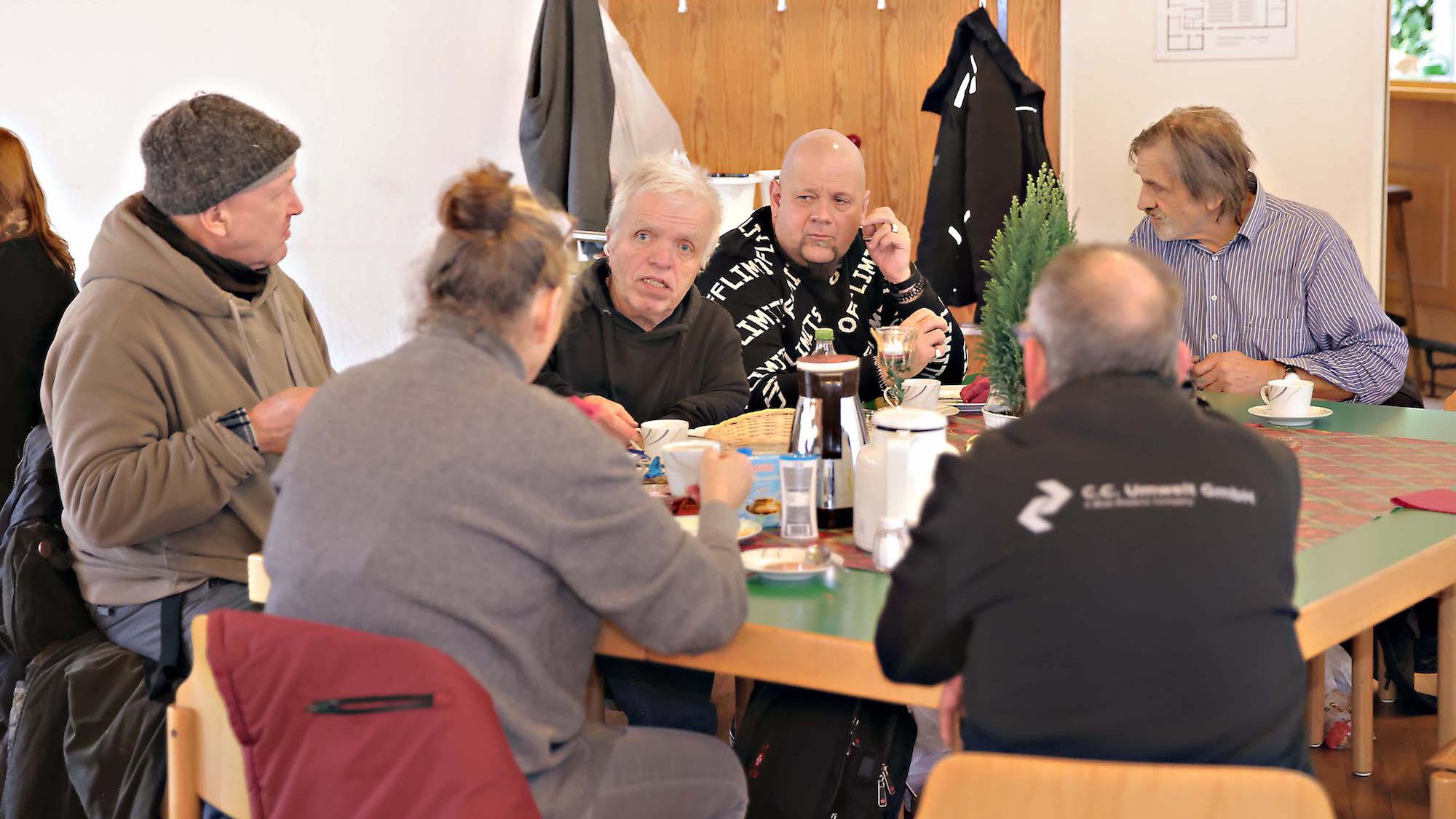 „Kallis Café“ ist in der Regel jeden zweiten und vierten Sonntag im Gemeindesaal der Kirche Zu den heiligen Schutzengeln zwischen zehn und zwölf Uhr geöffnet. (c) Dirk Jochmann