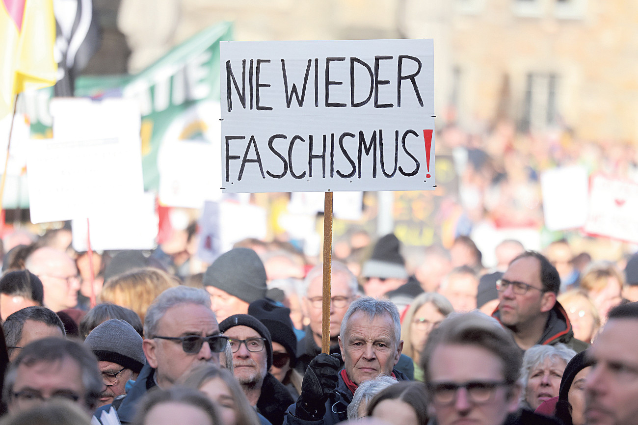 Nach Enthüllungen des Recherche-Teams „Correctiv“ gingen deutschlandweit hunderttausende Menschen auf die Straße – auch im Bistum Aachen. (c) Bistum Aachen/Andreas Steindl