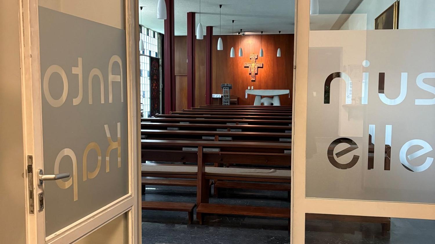 St. Barbara in Mönchengladbach ist offen. (c) Garnet Manecke