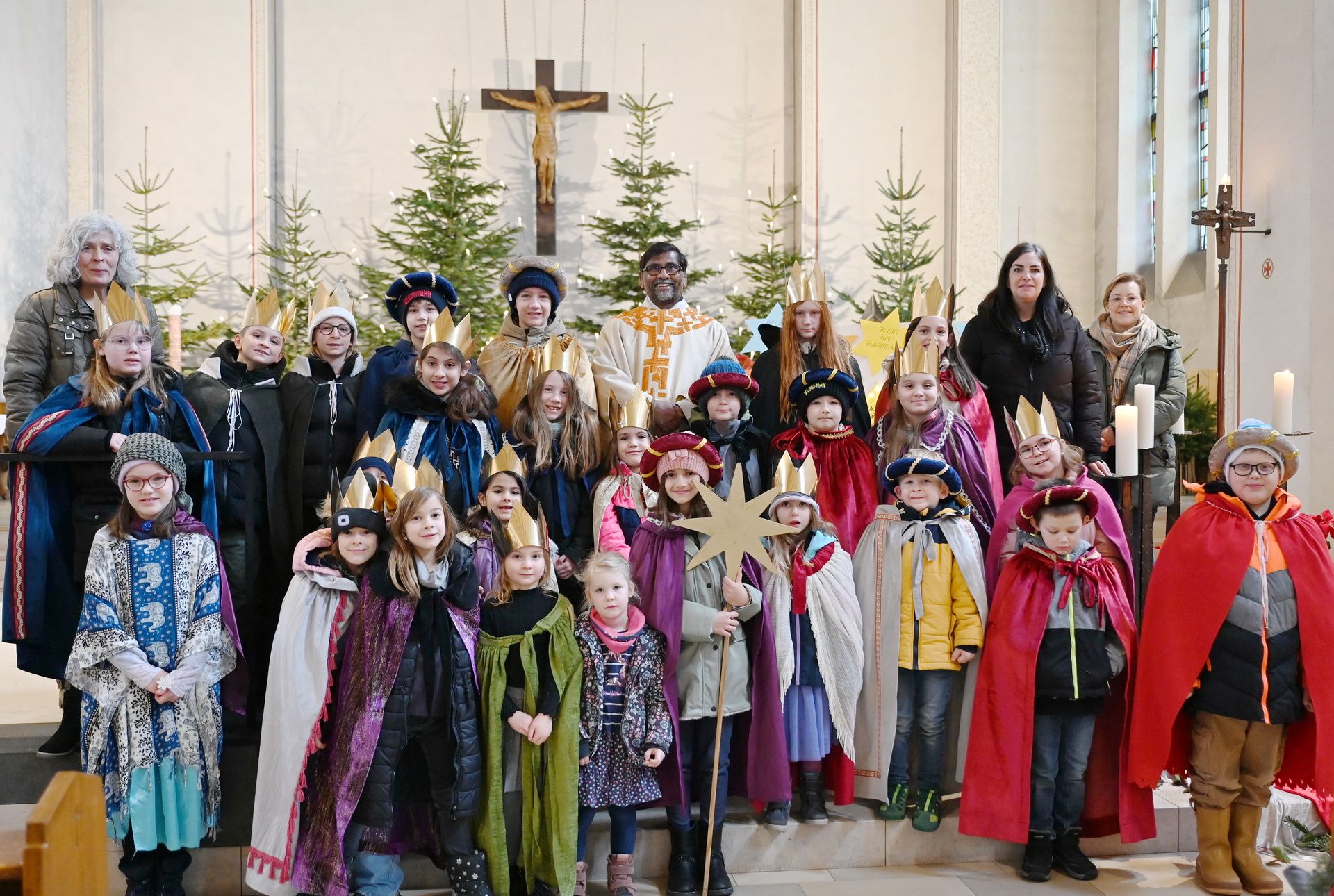 Die Mechernicher Sternsinger sind seit Ende Dezember unterwegs. (c) Stephan Johnen