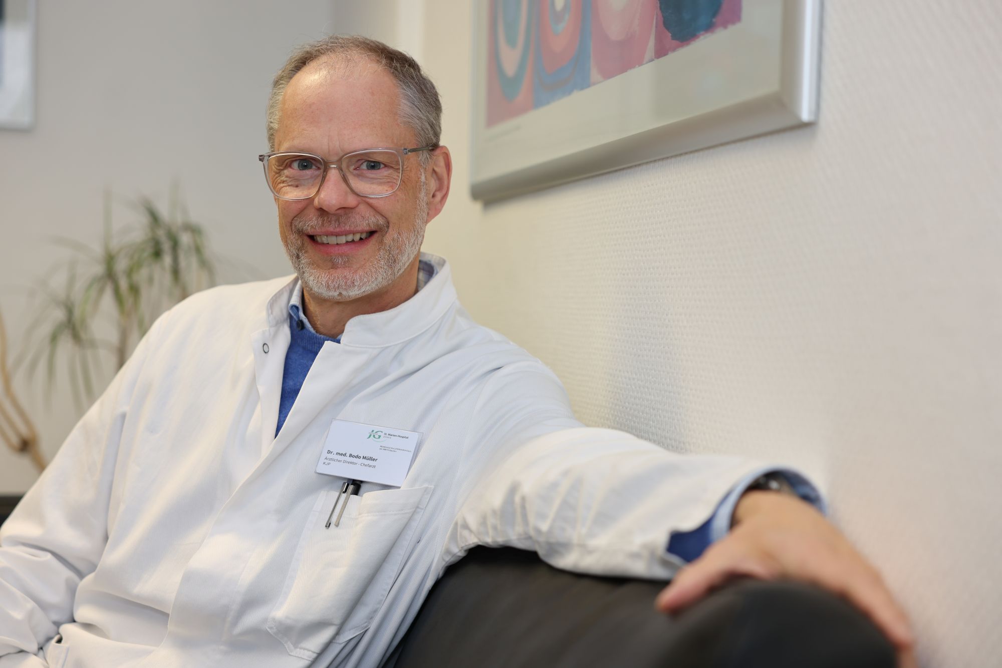 Dr. Bodo Müller ist Chefarzt der Kinder- und Jugendpsychiatrie, Psychosomatik und Psychotherapie am St. Marien-Hospital Düren. (c) Stephan Johnen
