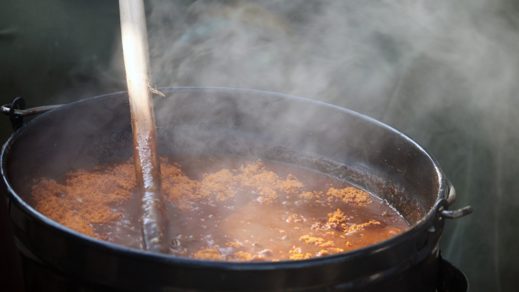 Welche Zutaten braucht es, damit die Suppe nahrhaft ist und schmeckt? Ein Sinnbild für den Prozess, dem sich das Bistum Aachen aussetzt. (c) www.pixabay.com